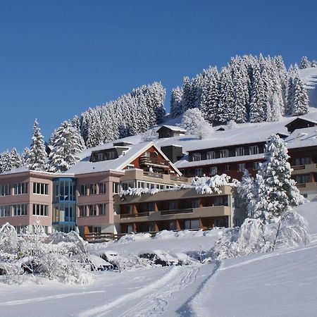 Ferien- Und Familienhotel Alpina Адельбоден Экстерьер фото