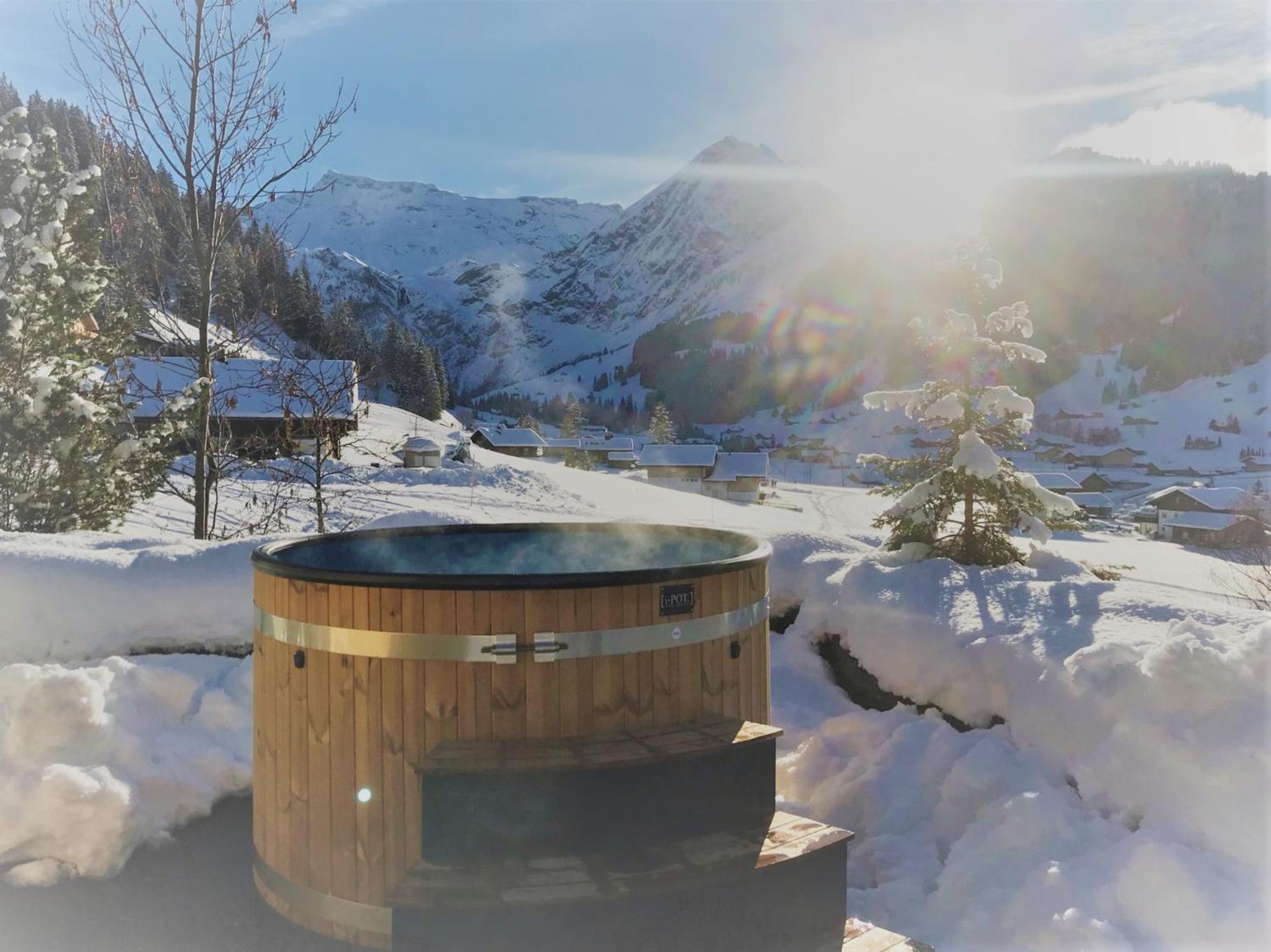 Ferien- Und Familienhotel Alpina Адельбоден Экстерьер фото